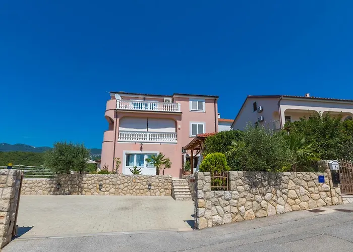 Villa M